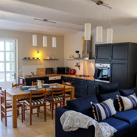 Ermitage Apartment Crestet